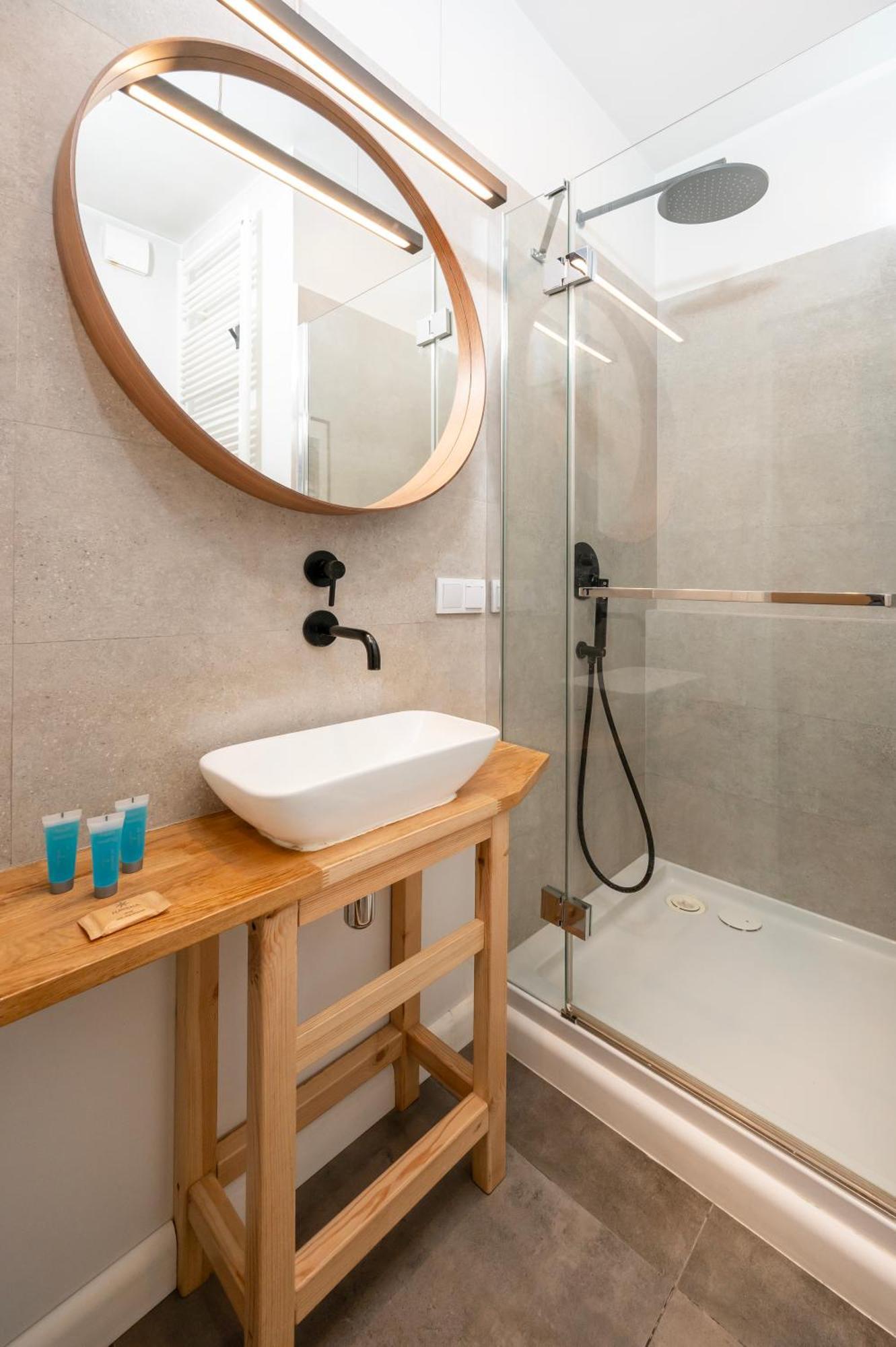 Central Family Apartment วูดช์ ภายนอก รูปภาพ